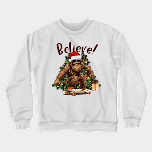 Believe in big foot Christmas Weird Funny Crewneck Sweatshirt